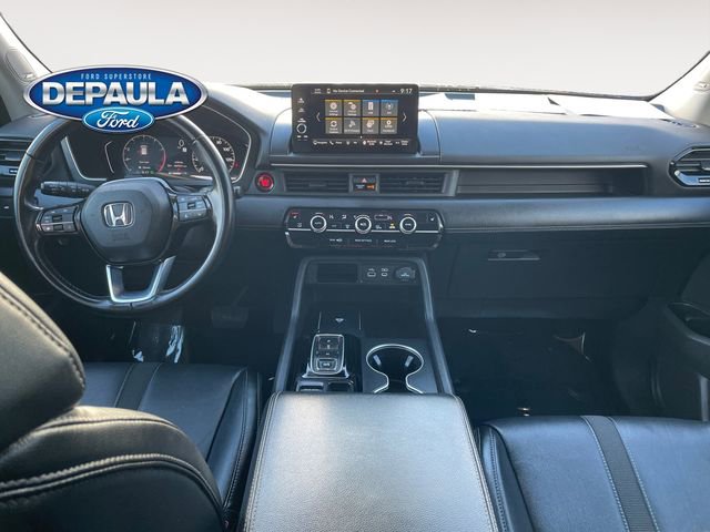 Used 2023 Honda Pilot Touring image 13