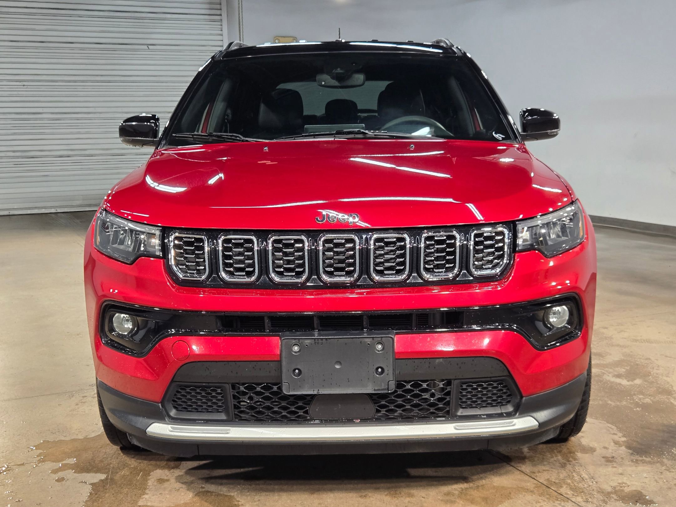 Used 2025 Jeep Compass Limited AWD/4WD image 2