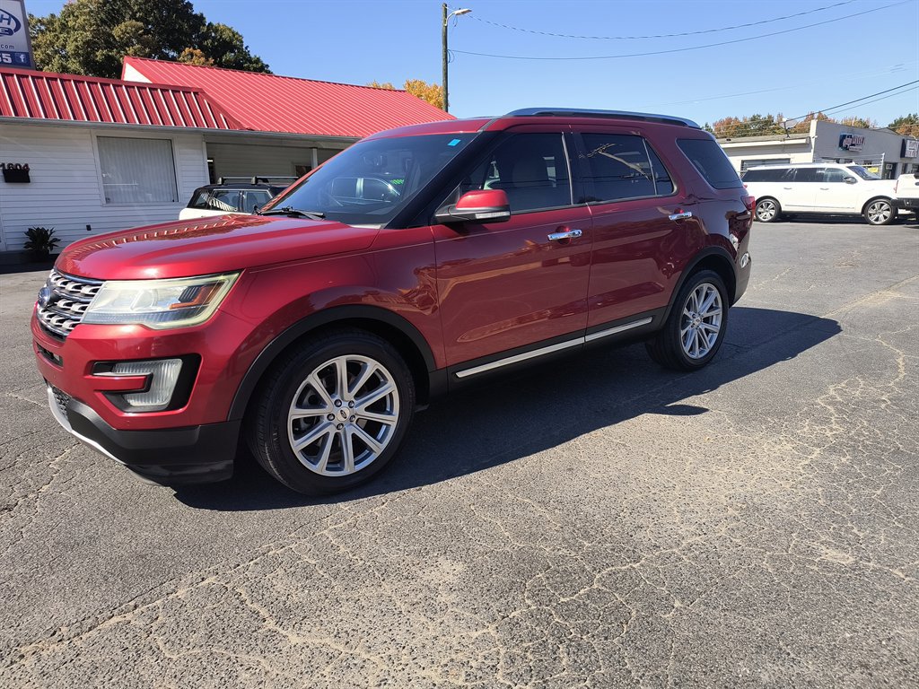 Used 2016 Ford Explorer Limited image 1