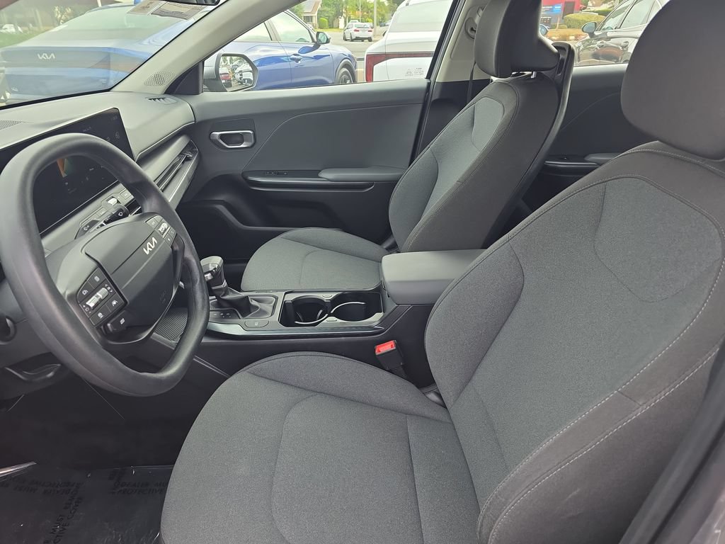 Used 2025 Kia K4 FWD image 9