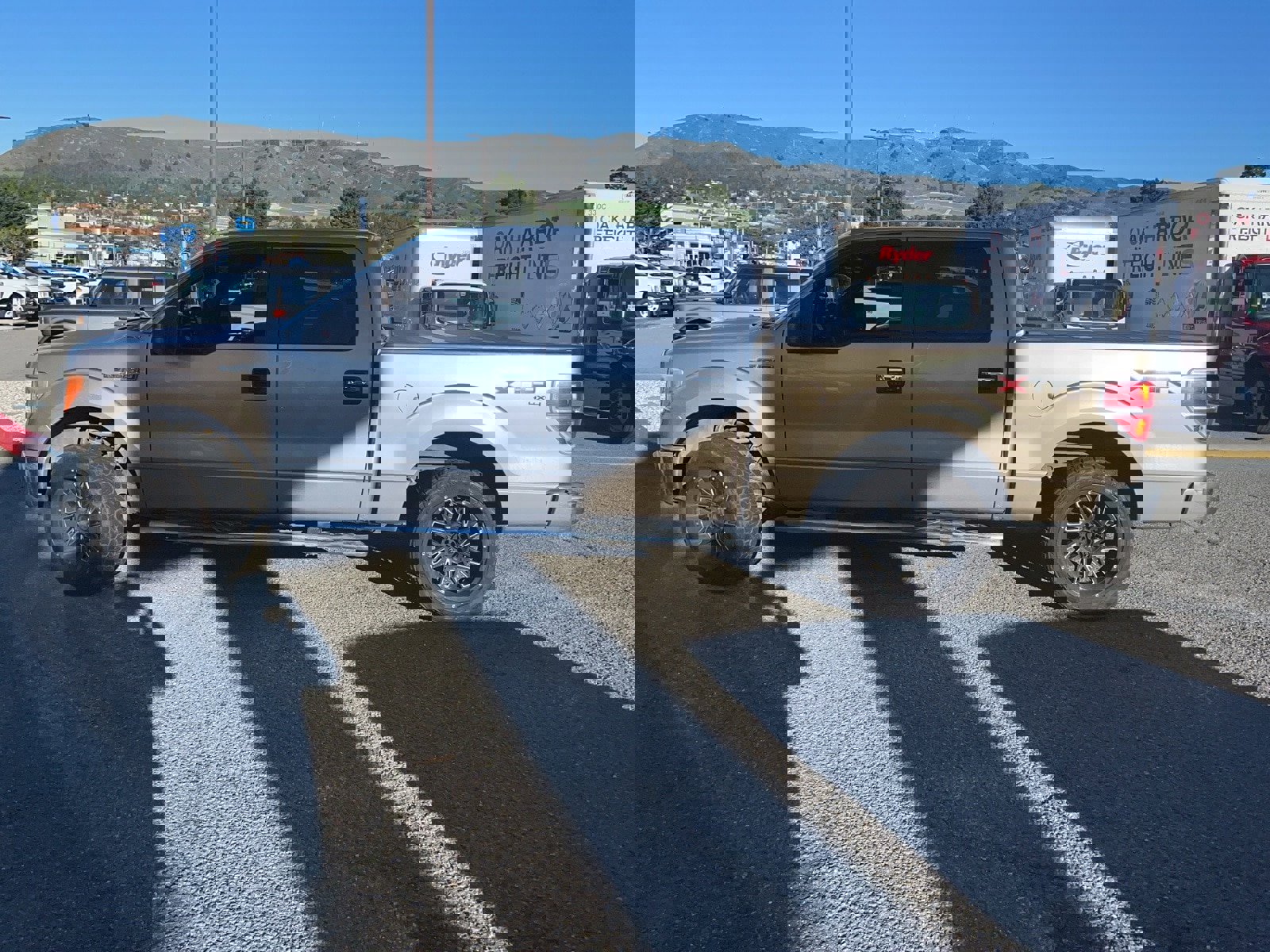 Used 2011 Ford F150 XLT w/ XTR Pkg image 2