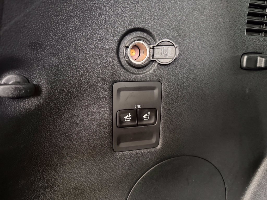 Used 2024 Hyundai Palisade SEL FWD image 32