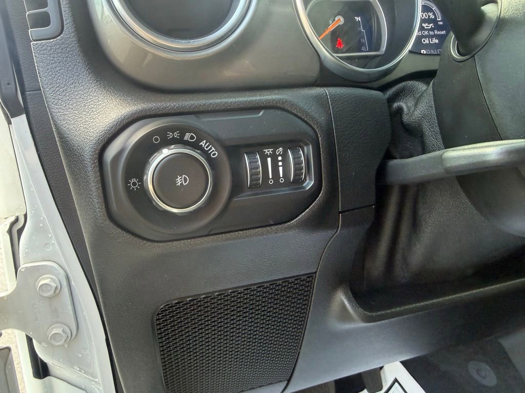 Used 2021 Jeep Wrangler Unlimited Sahara w/ Dual Top Group image 14