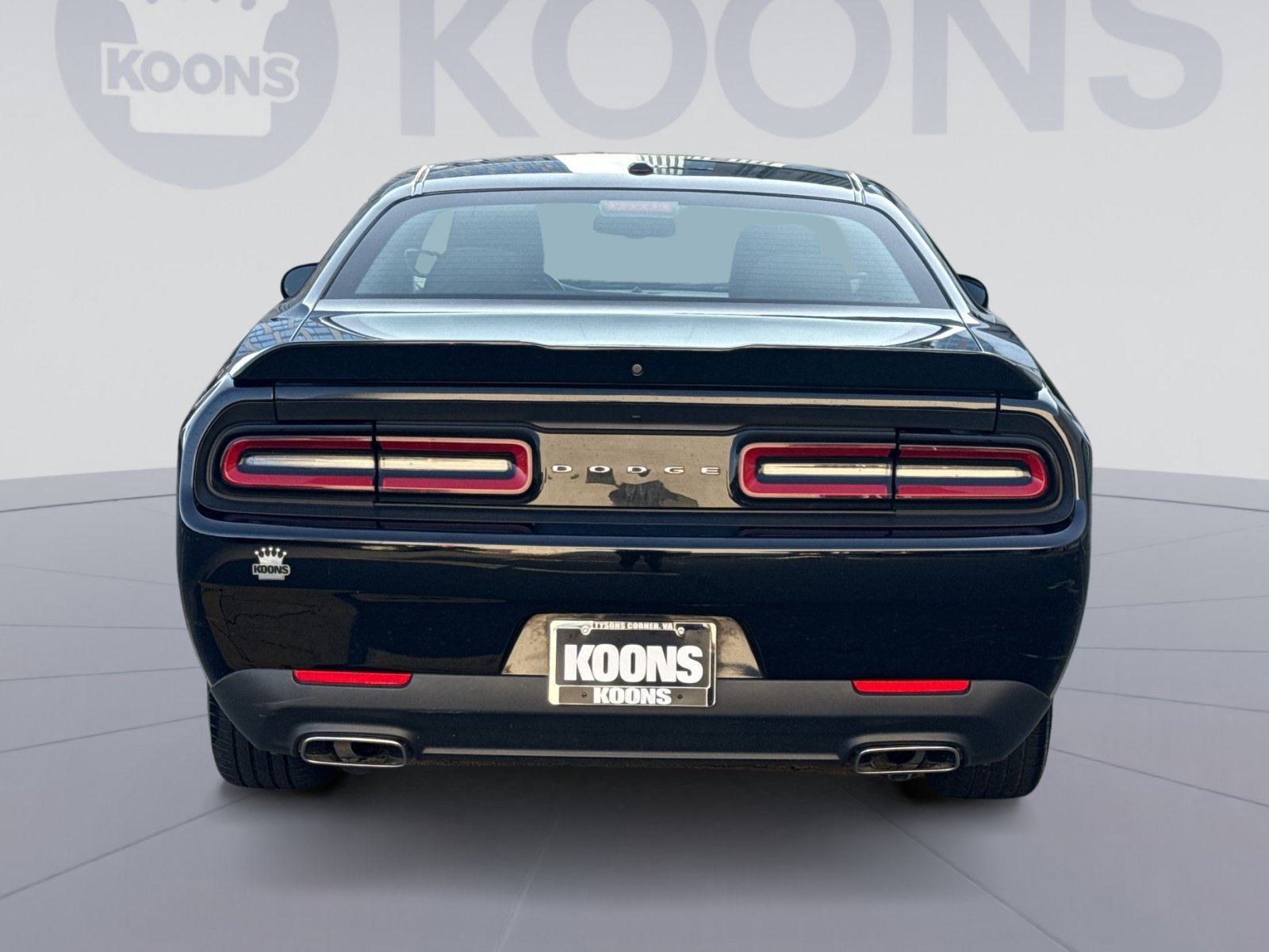 Used 2021 Dodge Challenger SXT RWD image 5
