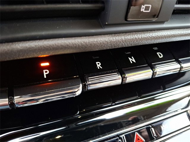 Certified 2022 Lincoln Corsair AWD w/ Equipment Group 101A image 16