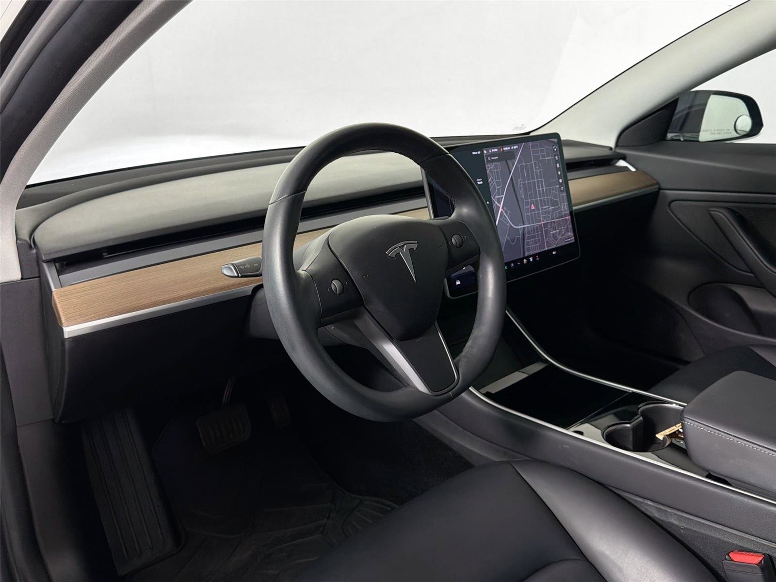 Used 2018 Tesla Model 3 Long Range RWD image 4
