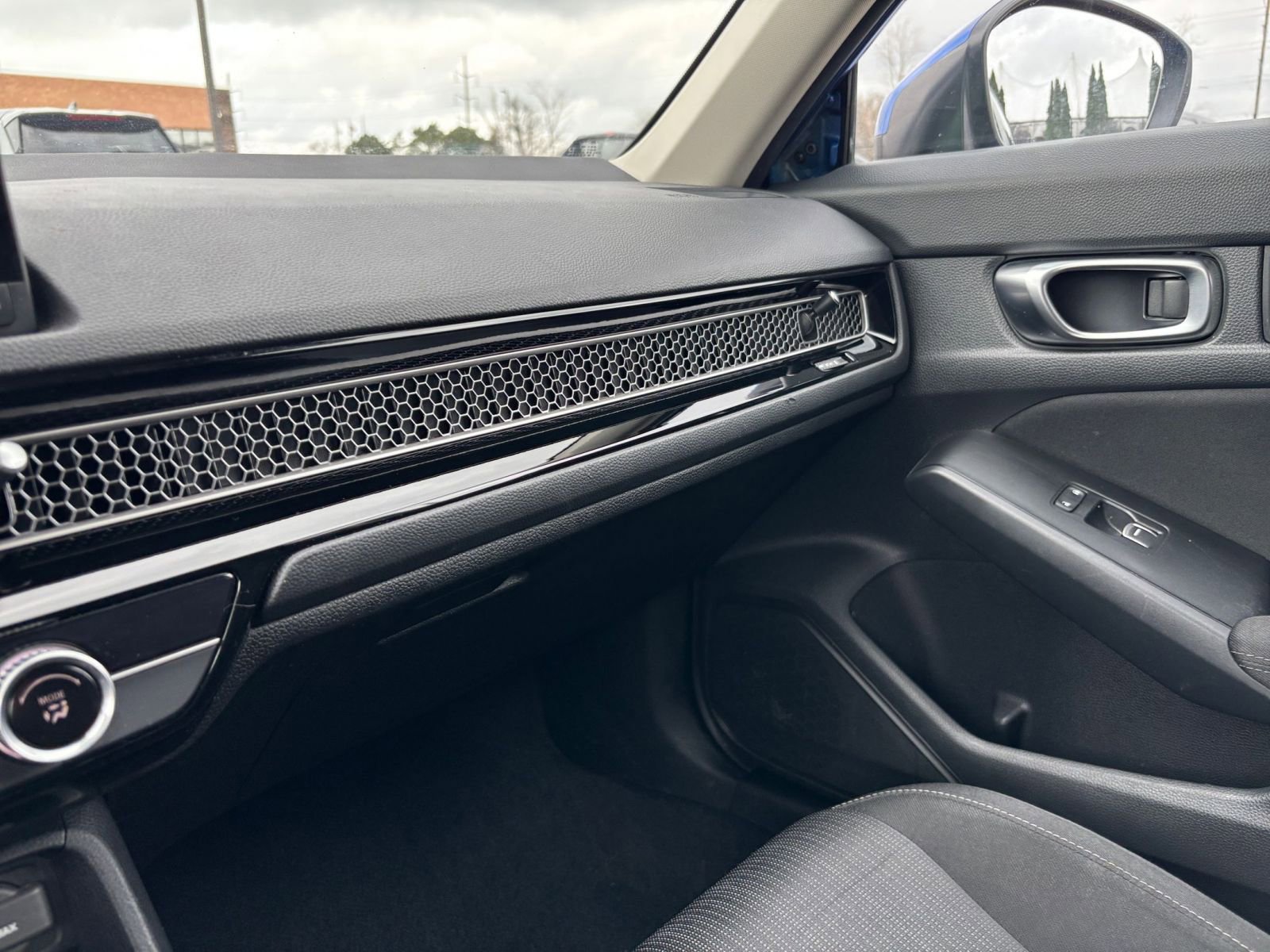 Used 2022 Honda Civic LX image 33