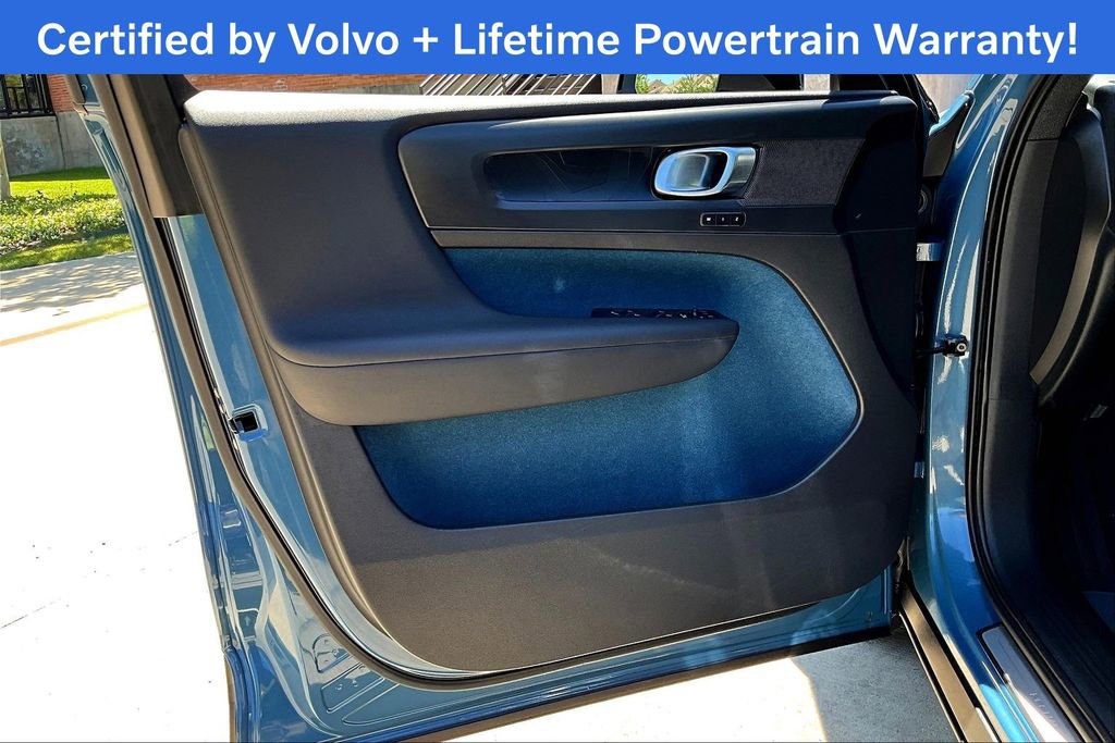 Used 2023 Volvo C40 P8 Recharge Plus image 24