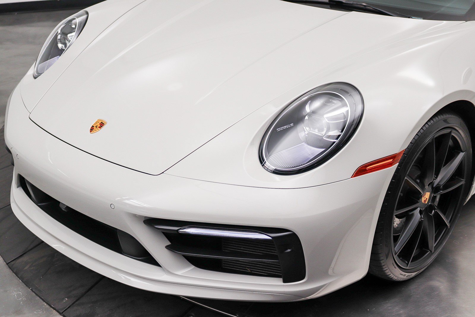 Used 2022 Porsche 911 Targa 4S AWD/4WD image 18