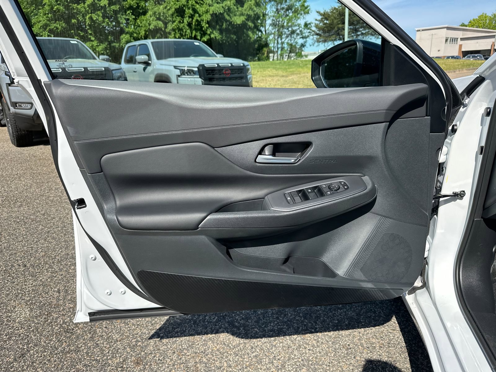 New 2026 Nissan Sentra SV w/ SV Convenience Package FWD image 6