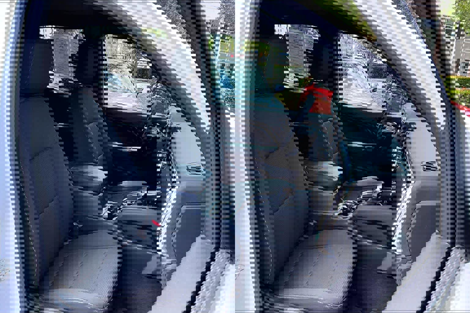 Used 2025 GMC Canyon Elevation RWD image 9