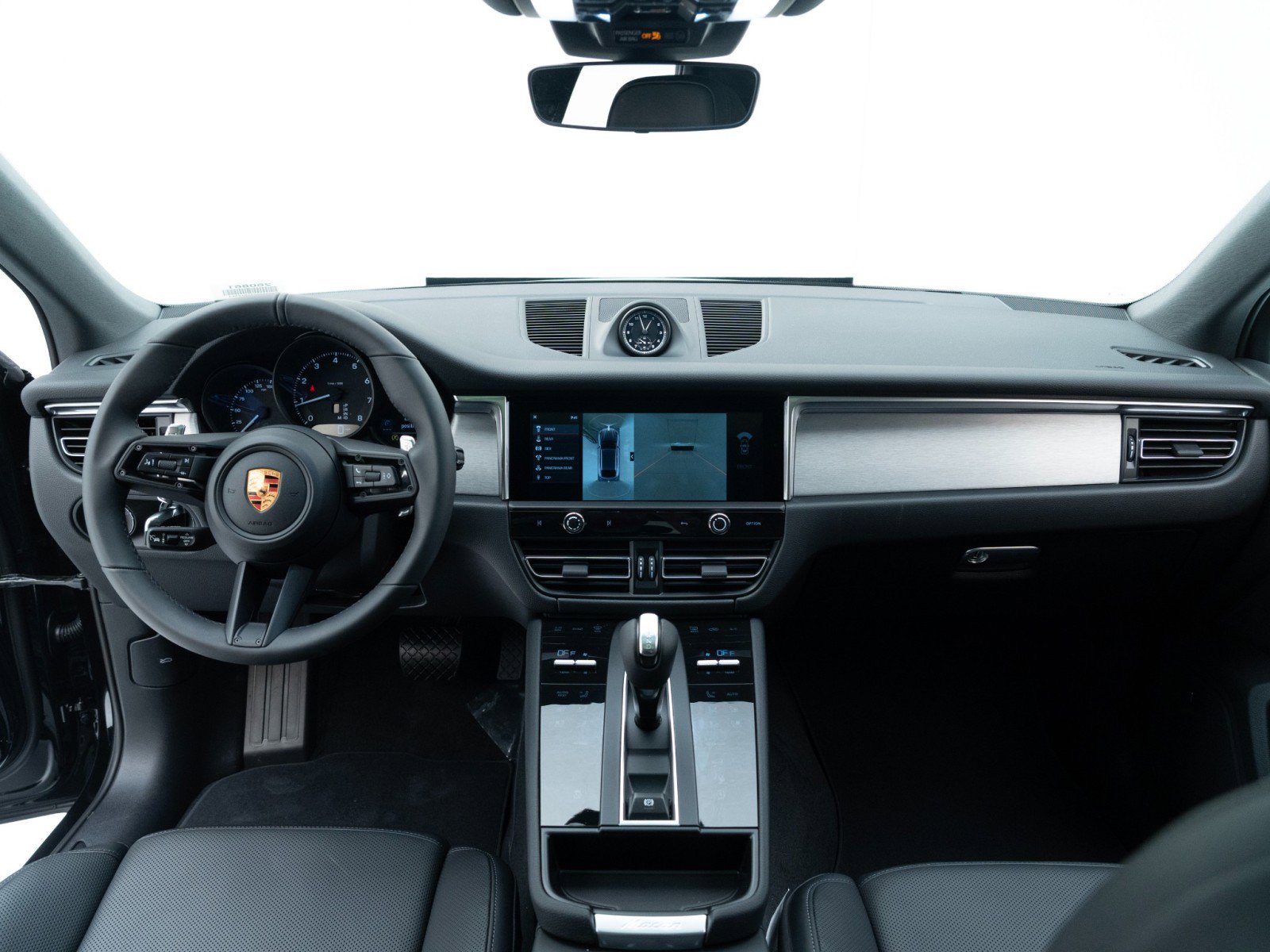 Certified 2023 Porsche Macan AWD/4WD image 22