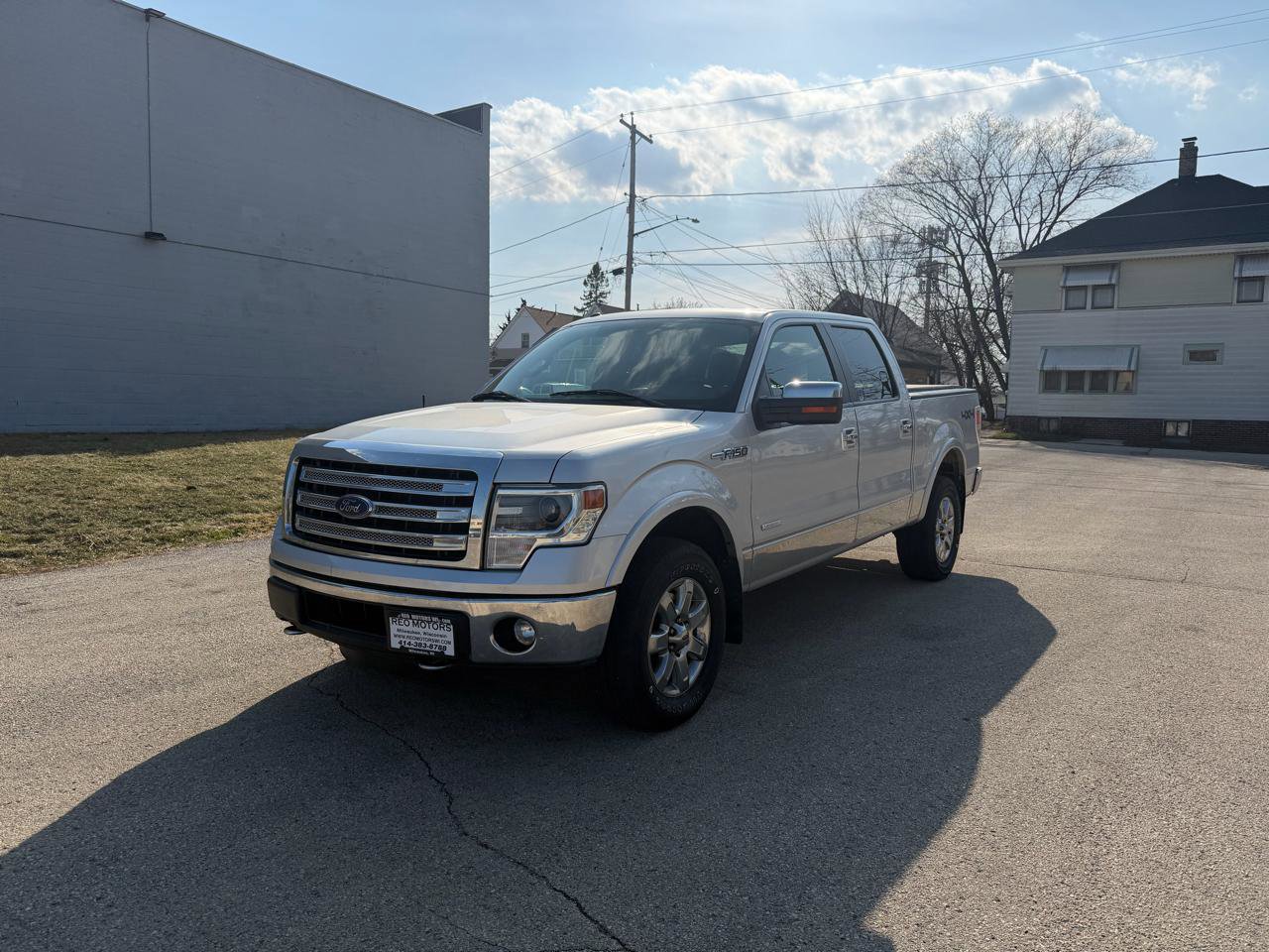 Used 2014 Ford F150 Lariat w/ Equipment Group 502A Luxury AWD/4WD image 3