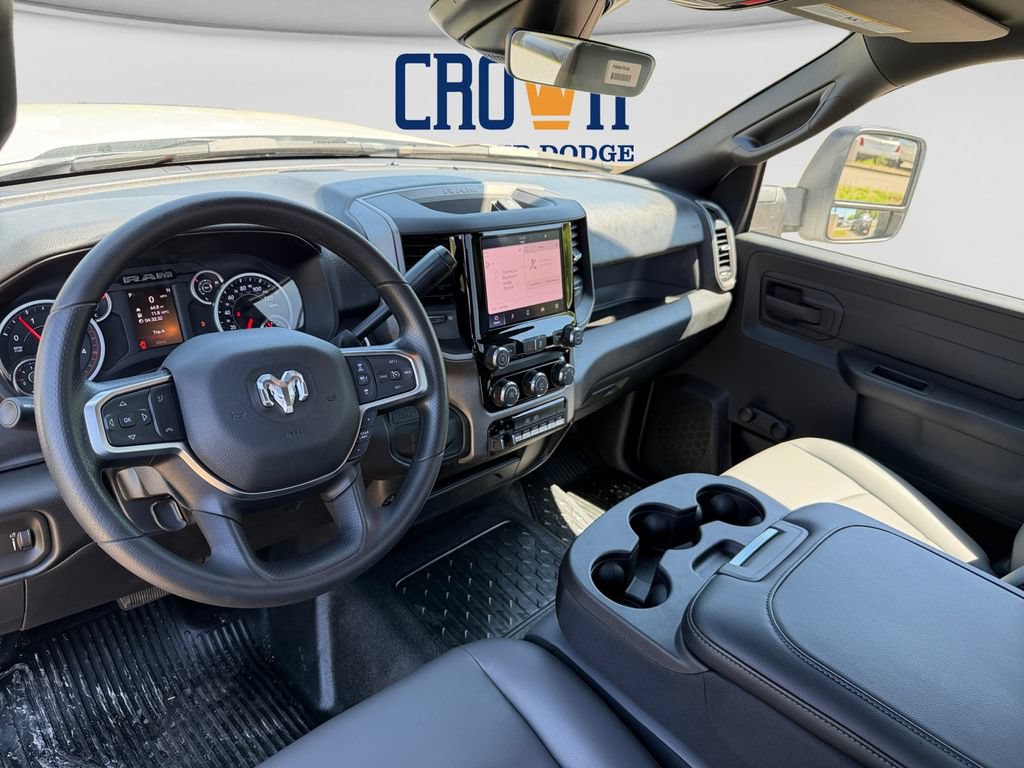 New 2026 RAM 3500 Tradesman AWD/4WD image 20