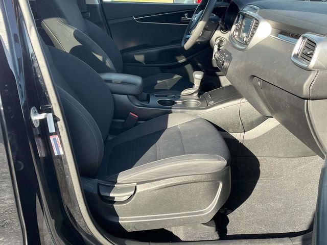 Used 2019 Kia Sorento LX image 24