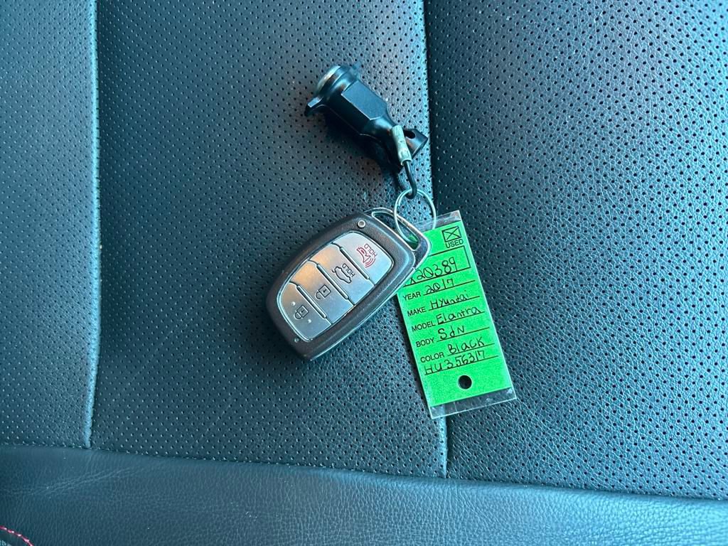 Used 2017 Hyundai Elantra Sport image 25