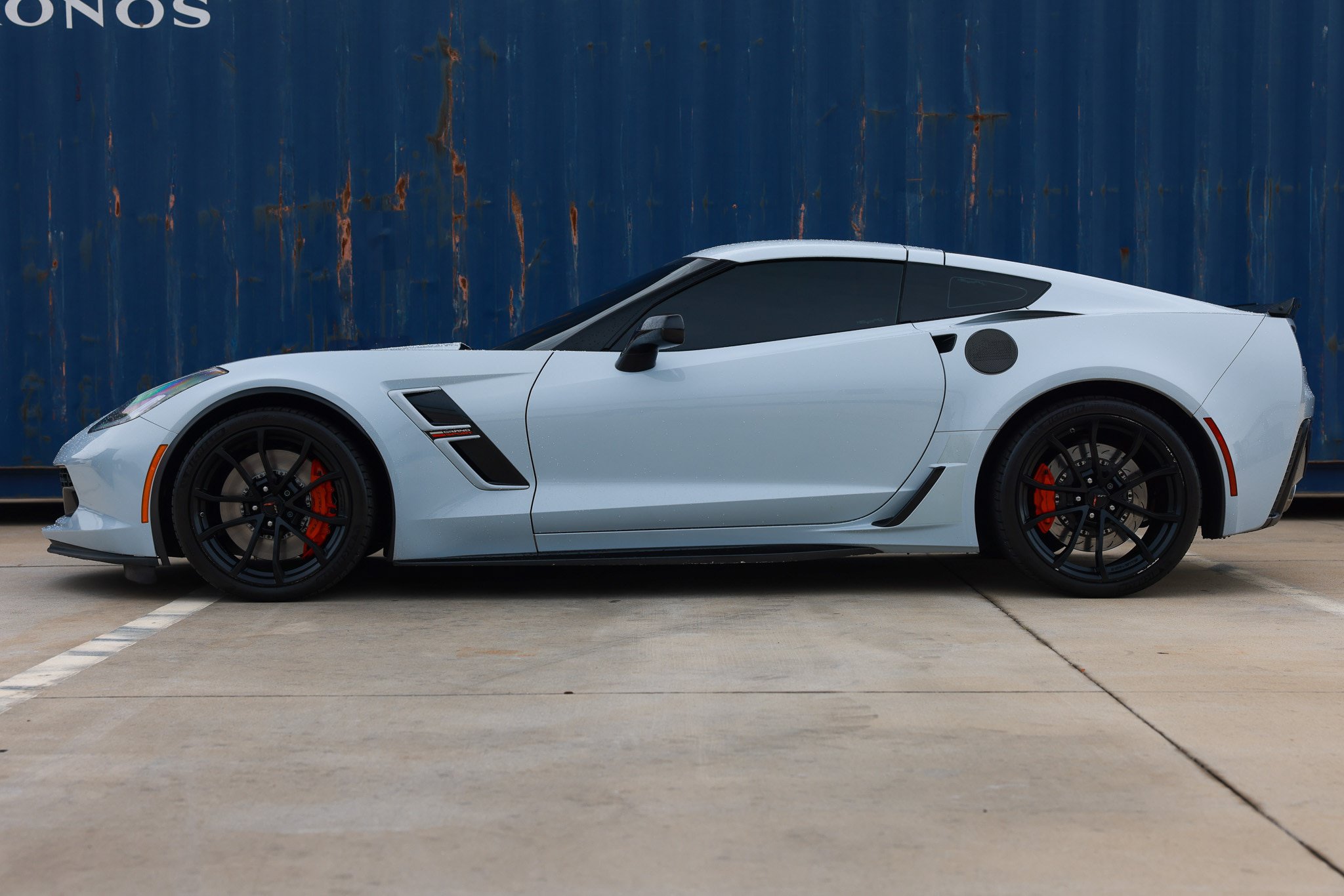 Used 2019 Chevrolet Corvette Grand Sport w/ Carbon Flash Badge Package RWD image 4