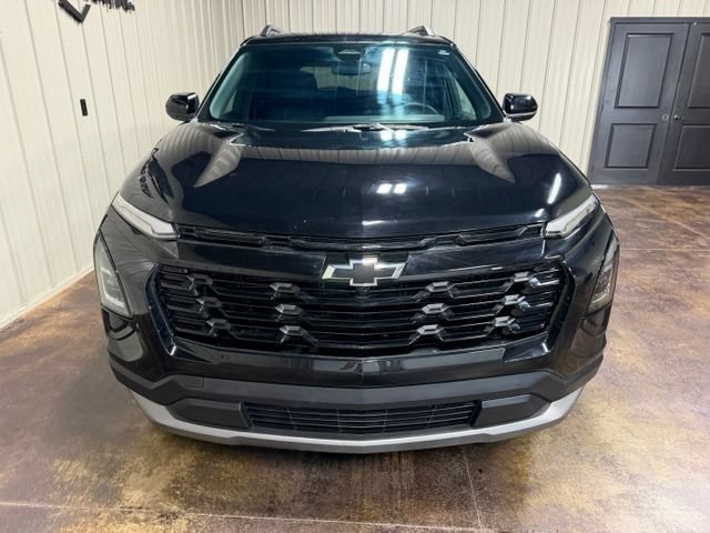Used 2025 Chevrolet Equinox LT w/ Midnight Edition FWD image 2