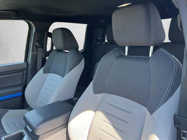 Certified 2025 Toyota Tacoma TRD Off-Road AWD/4WD image 16