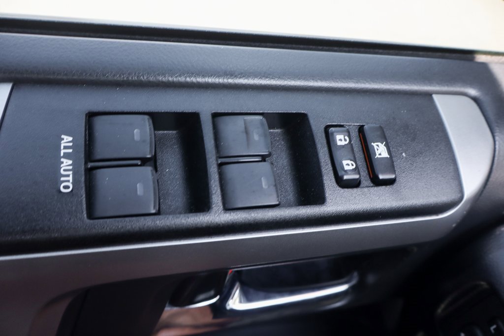 Used 2022 Toyota 4Runner SR5 image 15