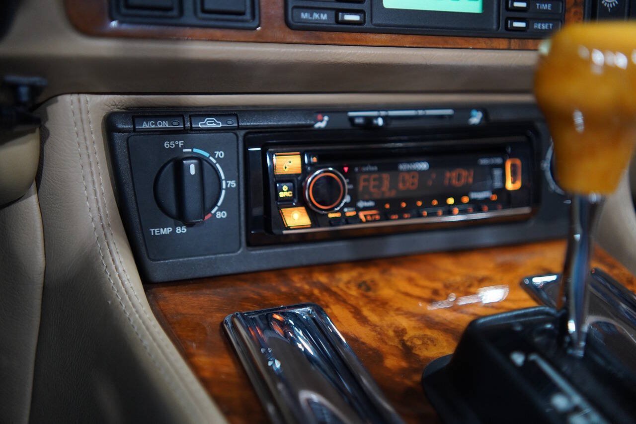Used 1994 Jaguar XJS 4.0 Convertible RWD image 68