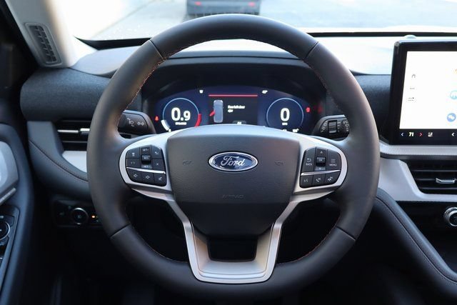 New 2026 Ford Explorer Active w/ Active Comfort Package AWD/4WD image 25
