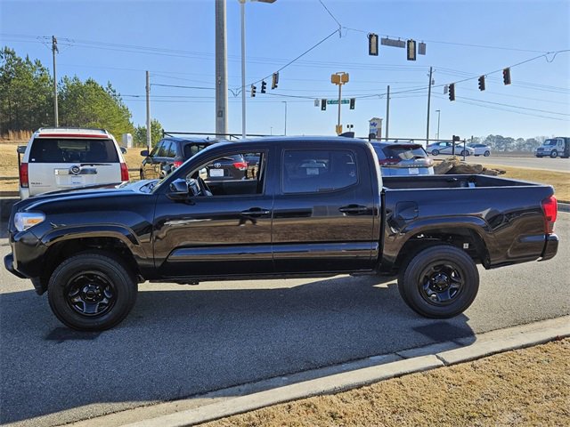 Used 2023 Toyota Tacoma SR image 4
