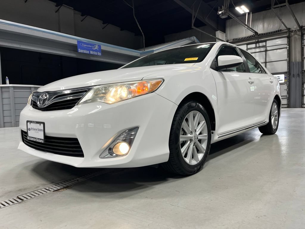Used 2012 Toyota Camry XLE FWD image 3