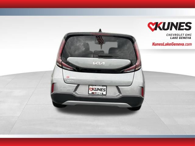 Used 2024 Kia Soul LX w/ Option Group 015 FWD image 7