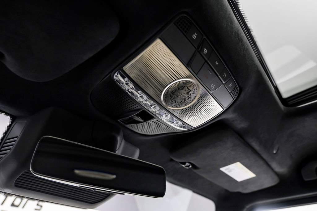 Used 2025 Mercedes-Benz G 550 image 28