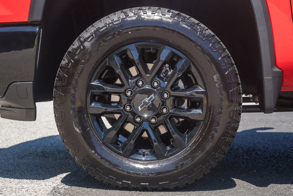 Used 2026 Chevrolet Silverado 2500 Custom w/ Custom Value Package AWD/4WD image 25
