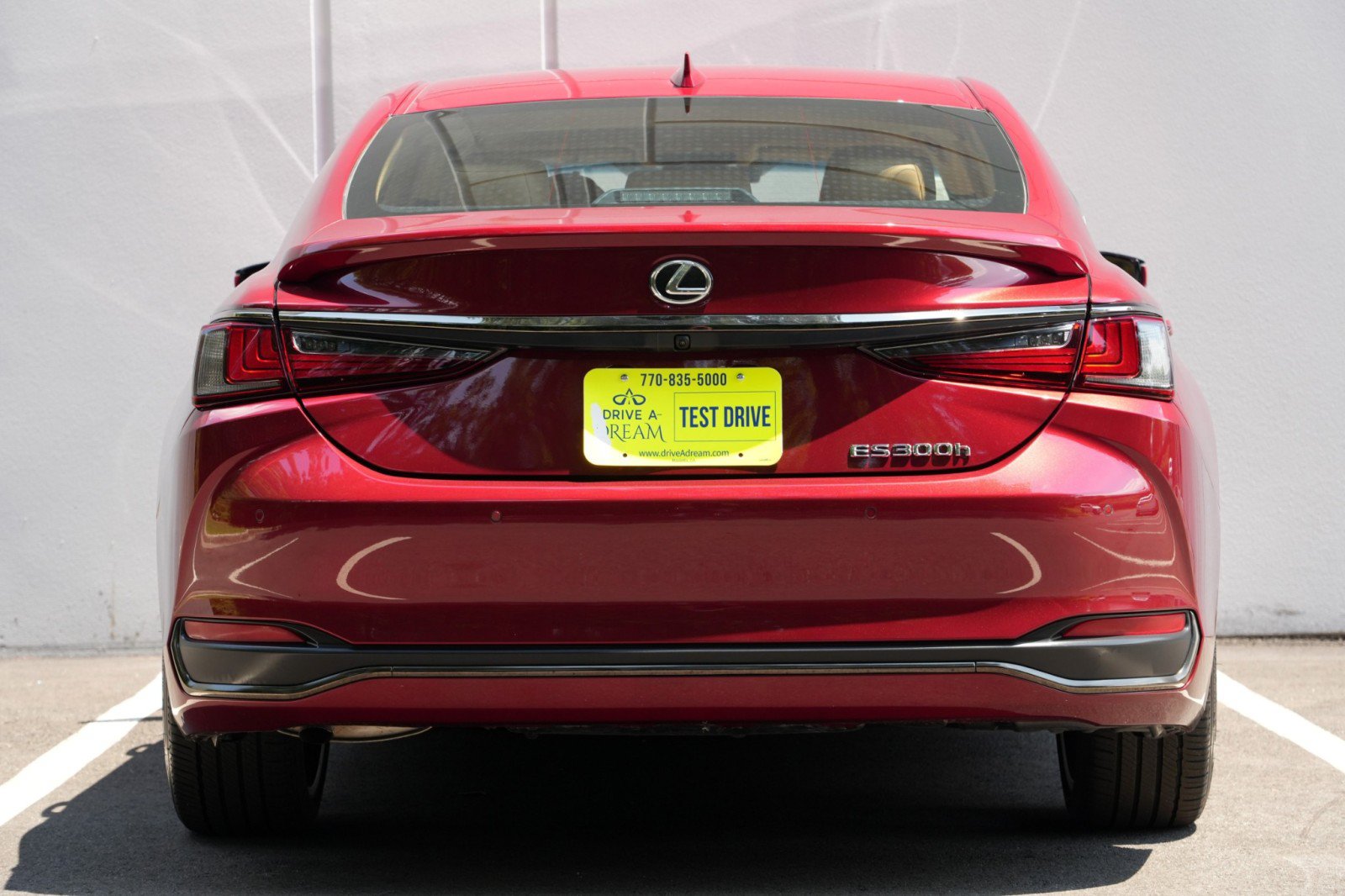 Used 2025 Lexus ES 300h F Sport FWD image 11