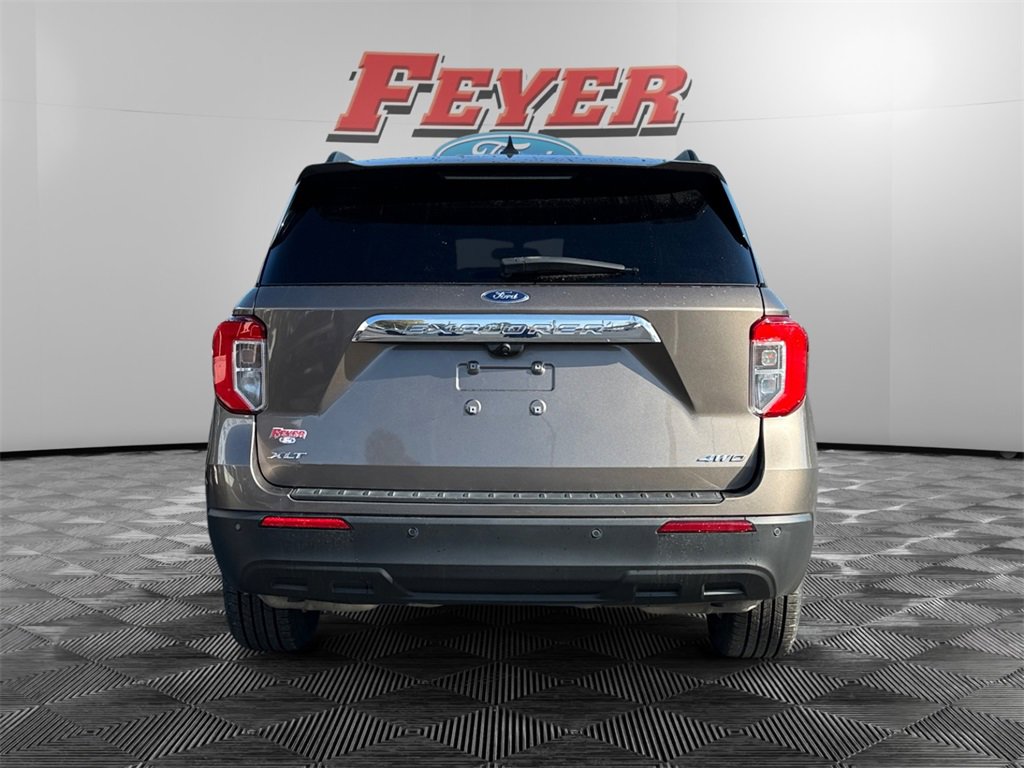 Certified 2021 Ford Explorer XLT image 4