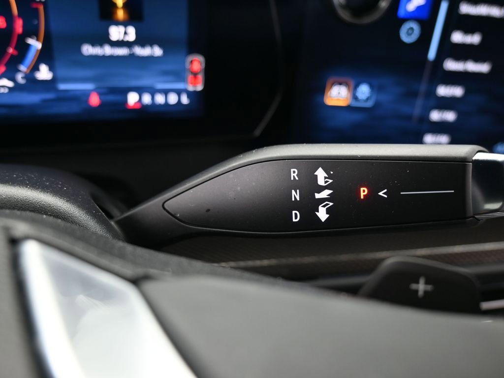 Used 2025 Chevrolet Traverse High Country image 34