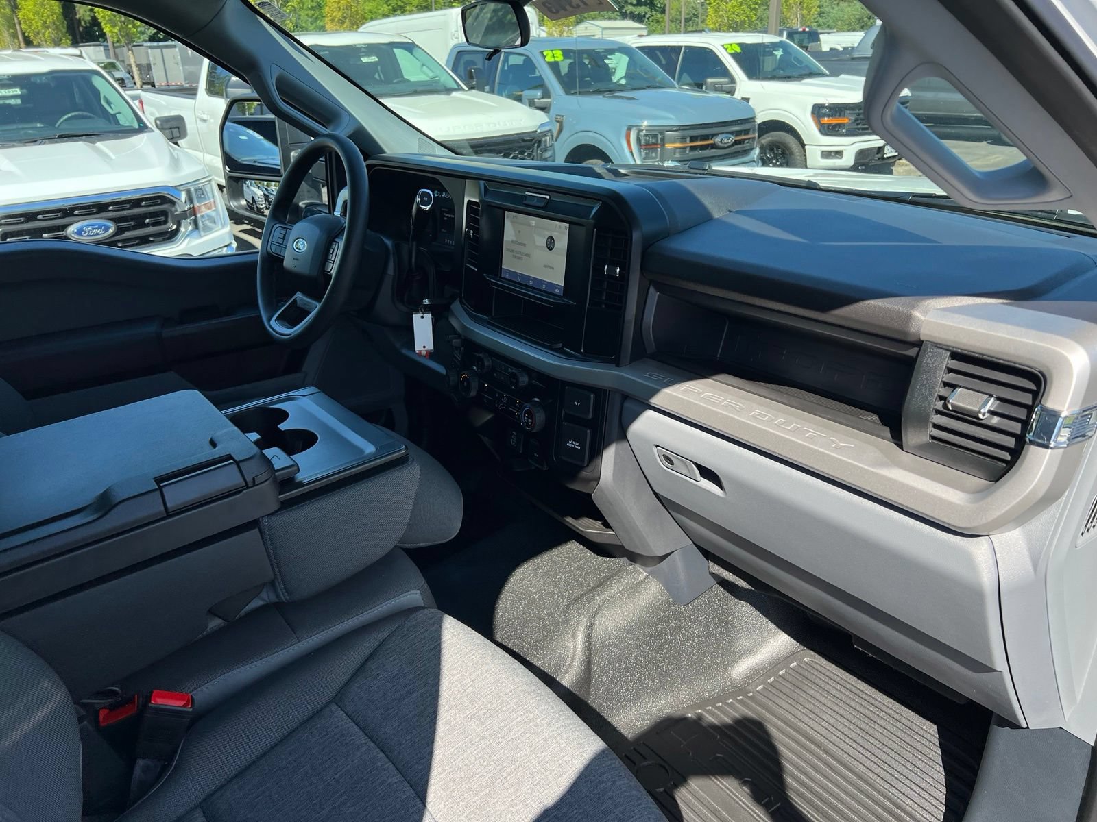 Used 2025 Ford F250 XL w/ XL Off-Road Package AWD/4WD image 16