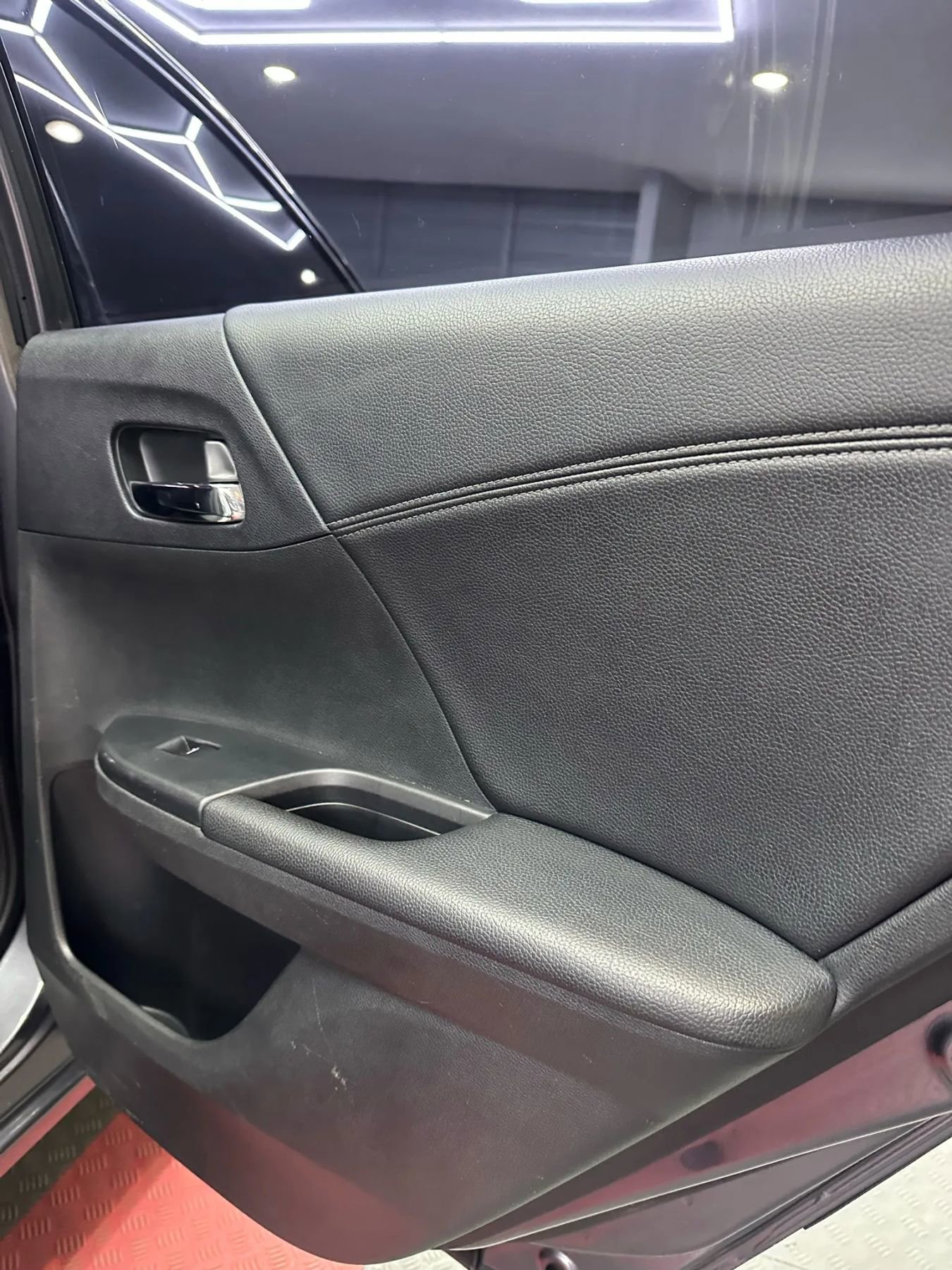Used 2013 Honda Accord EX-L image 26