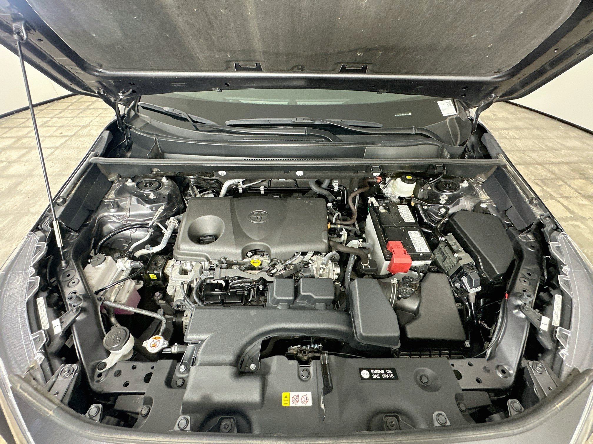 Used 2025 Toyota RAV4 LE FWD image 31