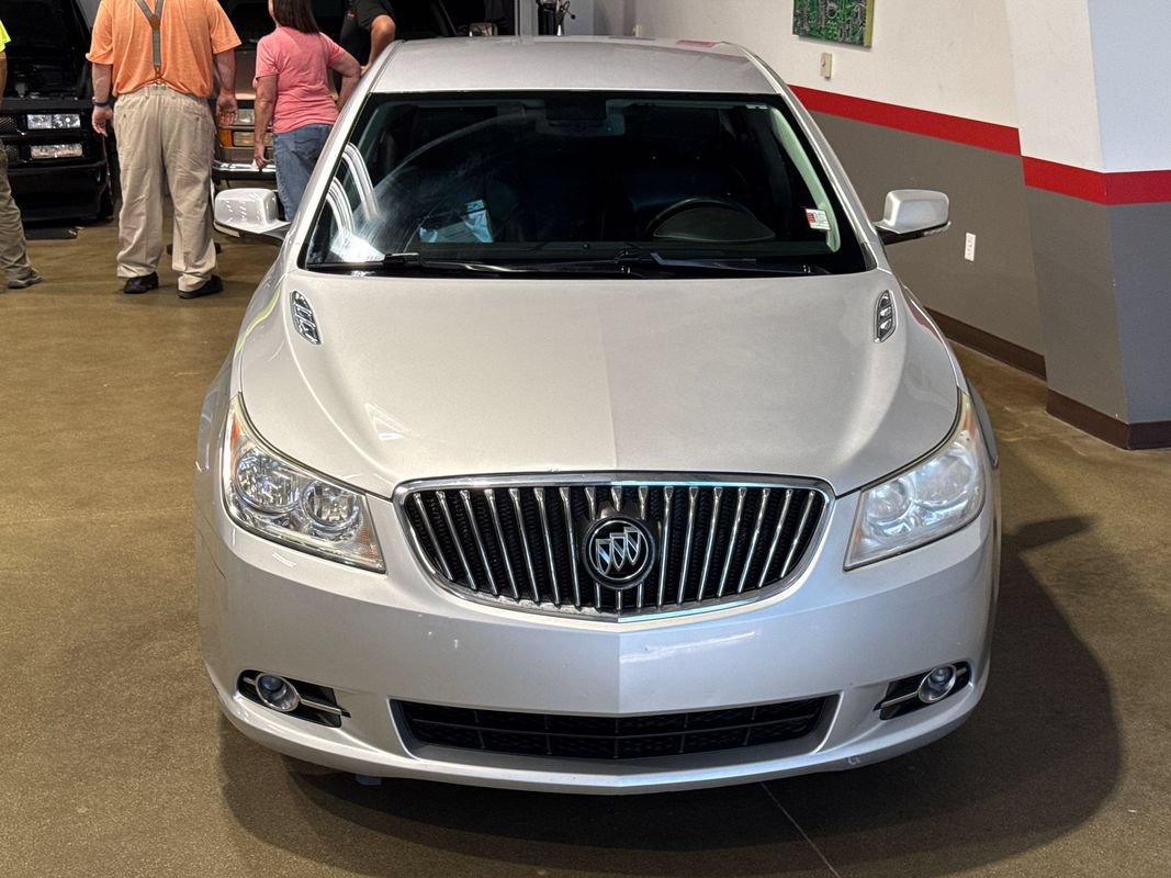 Used 2013 Buick LaCrosse Leather FWD image 7