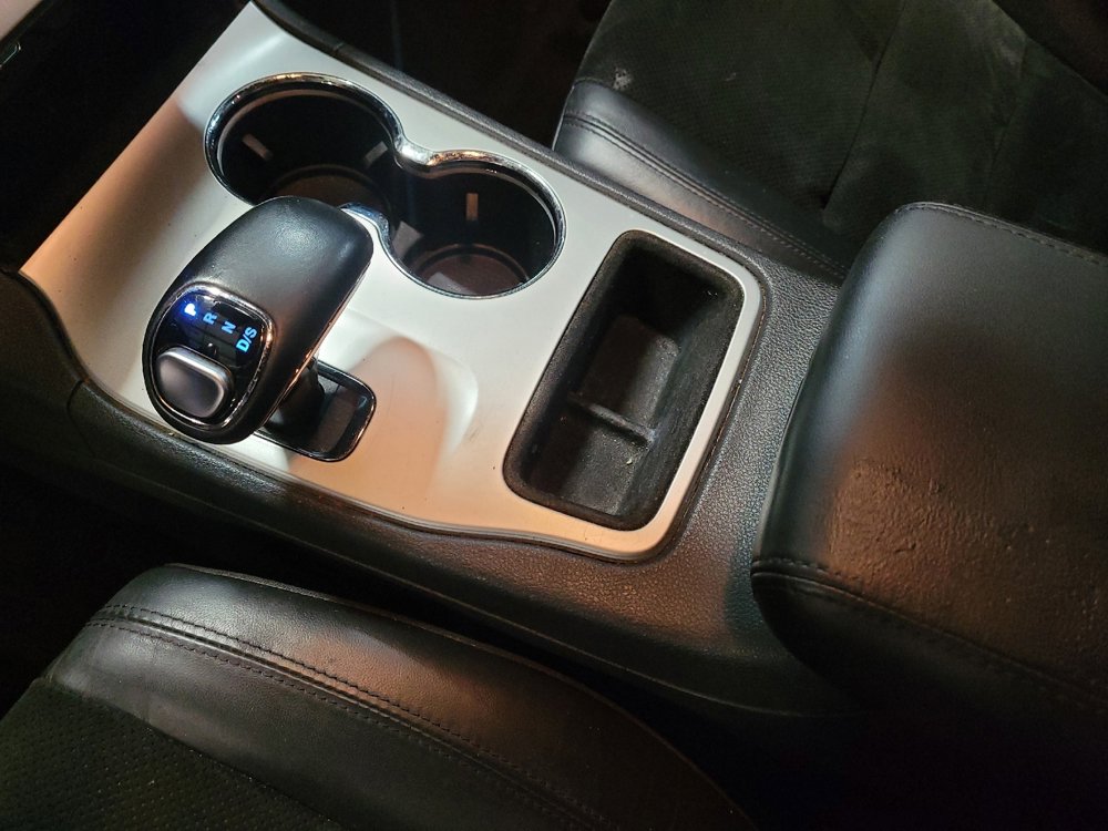 Used 2015 Jeep Grand Cherokee Altitude image 26