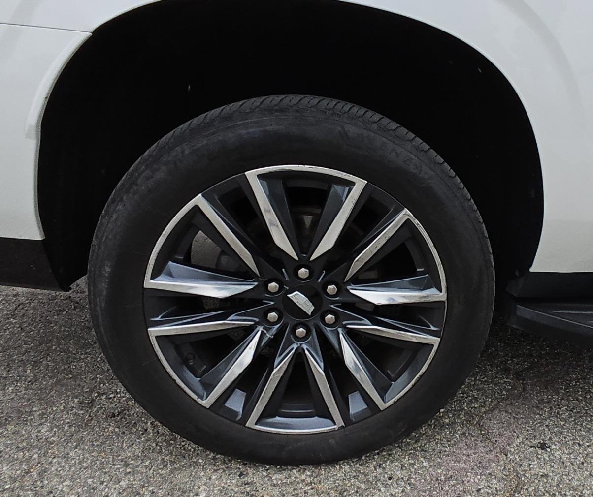 Used 2021 Cadillac Escalade ESV Sport AWD/4WD image 25