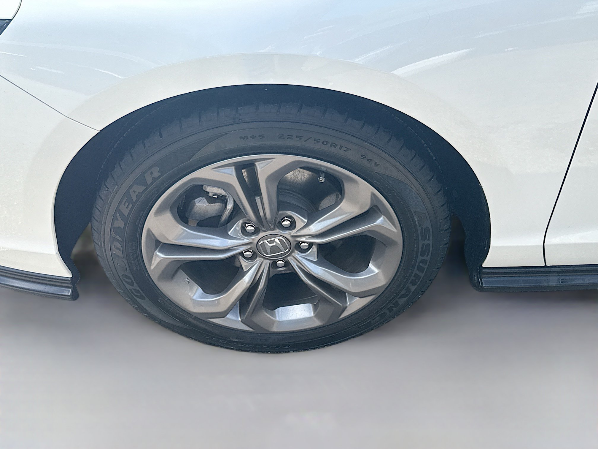 Certified 2024 Honda Accord EX image 35