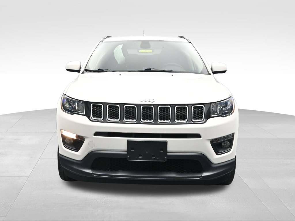 Used 2017 Jeep Compass Latitude w/ Popular Equipment Group AWD/4WD image 8