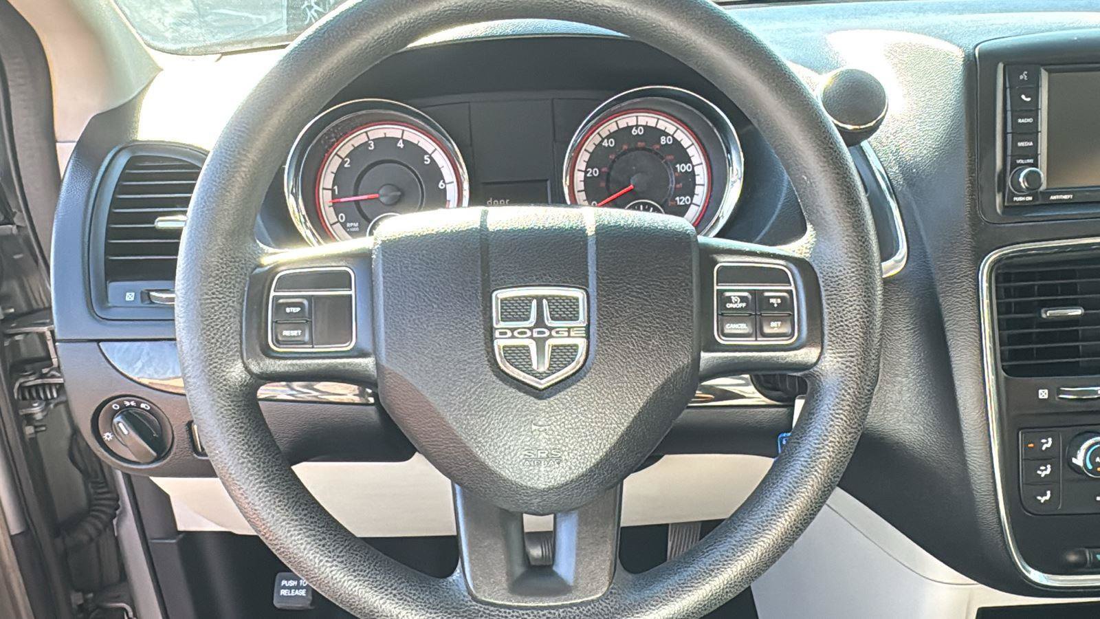 Used 2019 Dodge Grand Caravan SE FWD image 11