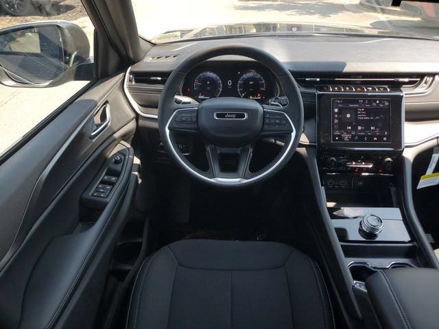 New 2026 Jeep Grand Cherokee Laredo X RWD image 18