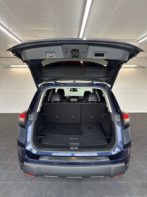 Certified 2025 Nissan Rogue SL w/ SL Premium Package FWD image 33