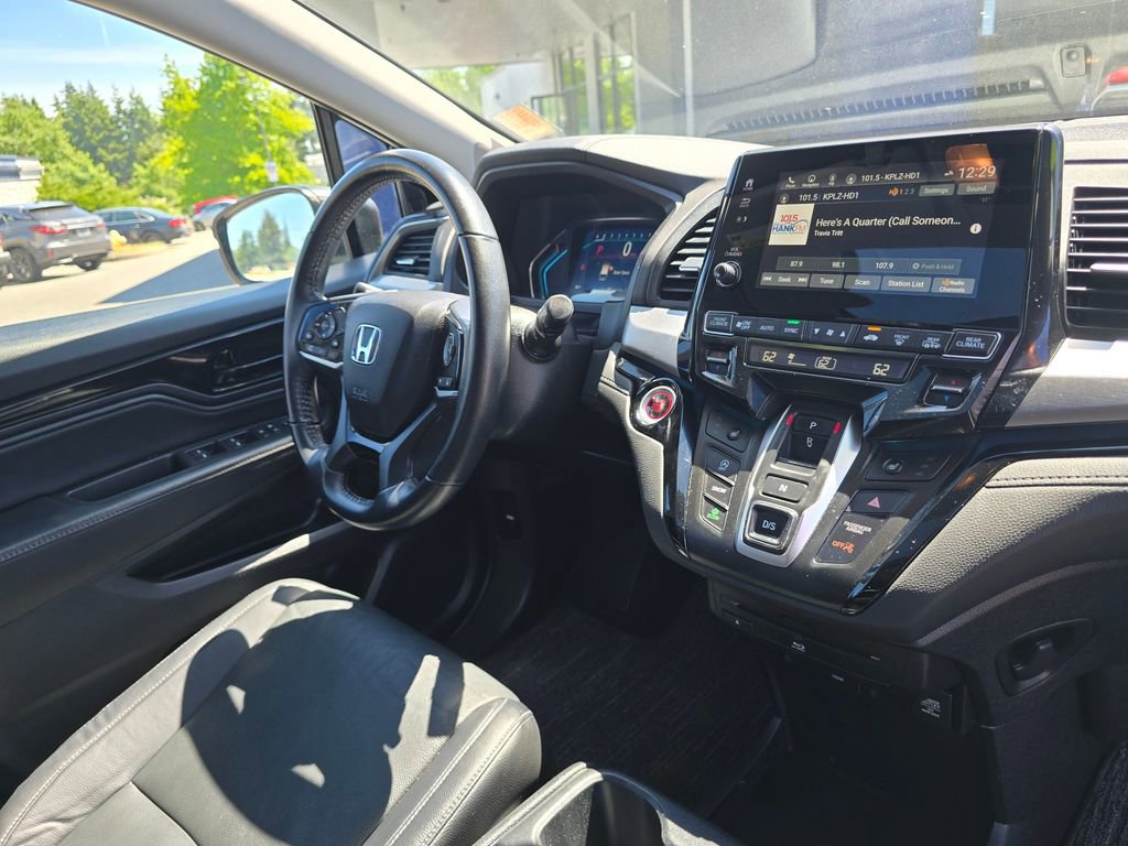 Used 2021 Honda Odyssey Touring image 10