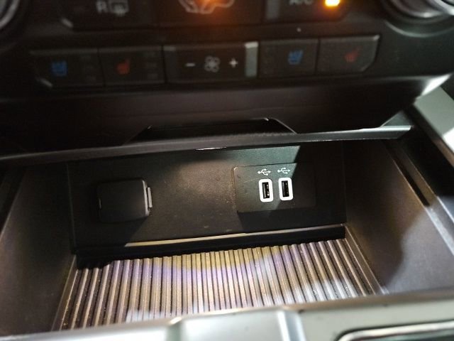 Used 2016 Ford F150 Lariat w/ Equipment Group 502A Luxury image 30