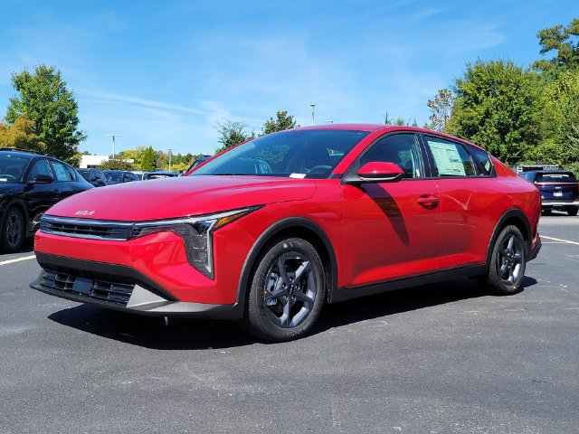 New 2026 Kia K4 FWD image 25