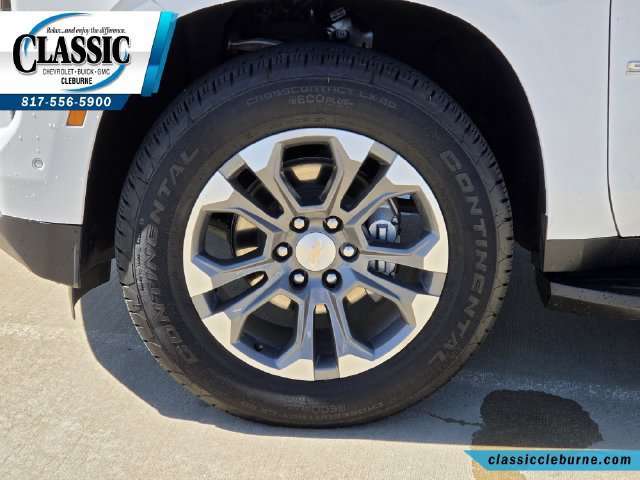 Used 2025 Chevrolet Suburban LS RWD image 13