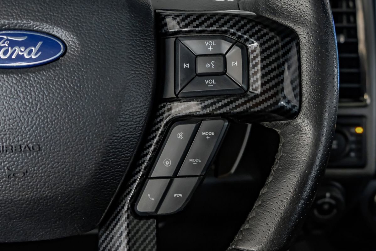 Used 2019 Ford F150 Raptor w/ Equipment Group 802A Luxury AWD/4WD image 17